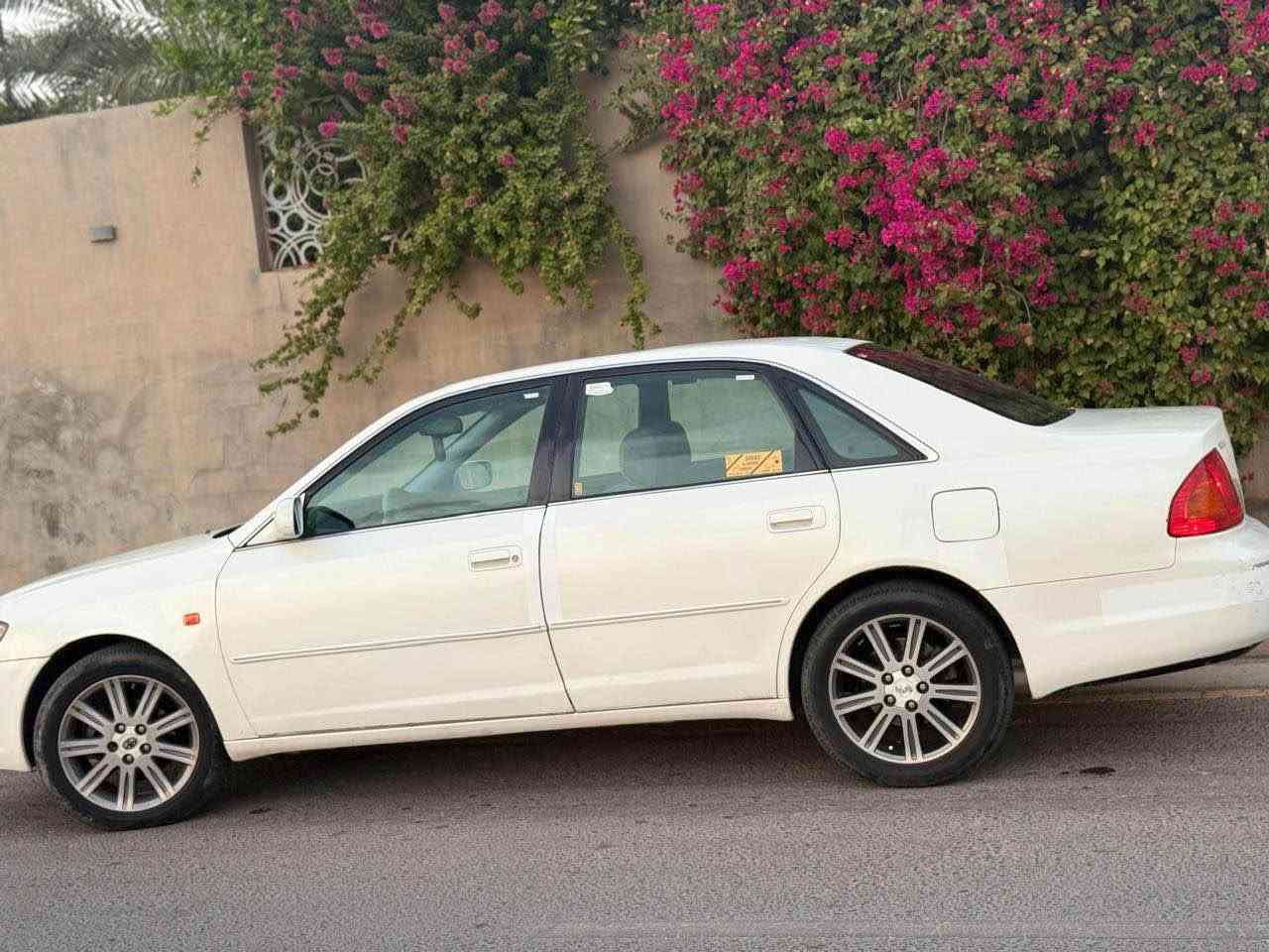 السلام عليكم افلون موديل ٢٠٠٠ رقم سليمانيه صبغ حزام خليجي السياره بدون دكة جاكوج وبدون دواخل خلاص مابيها كير ومحرك شرط كير مبدل جديد تبريد ثلج تخم تاير جواها جديد صدر امامي وخلفي كلو شرط عليها ادمة منضومة بانزين كامله وتحويل ثاني يوم باسمي السعر ٨٠ وبيها مجال للاتصال *********** مكان السياره صلاح الدين الضلوعيه وحي الله الشرايه سامراء, صلاح الدين
