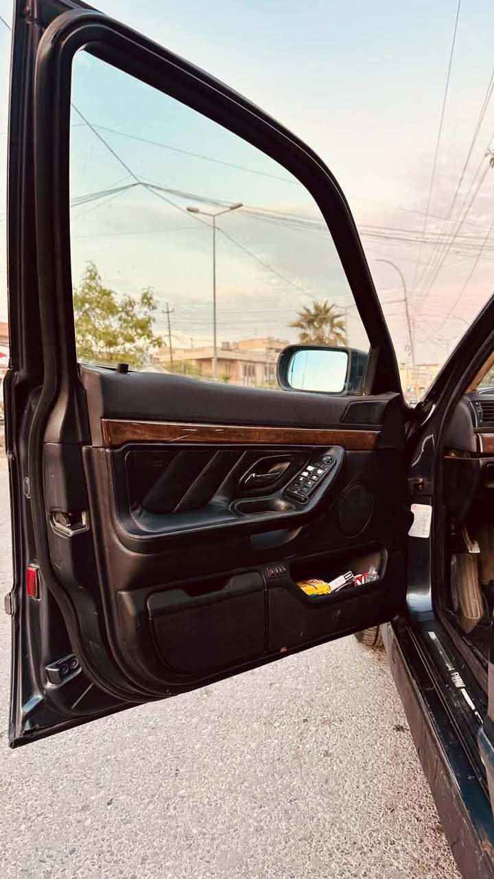السلام عليكم bmw للبيع
السعر 58

اتصال او وتساب ***********
بي ام صقر كاسحة 740 
موديل 1996
محرك 4400
كير اوتوماتيك 
نظام اي بي اس ABS + مانع انزلاق تركشن 
وضع قيادة عادي + سبورت
رقم الماني + مشروع وطني سنوية 2027
غرفة جلد m كهرب
الكشنات هيتر + كشن السايق خزن ميموري وضعيات
مري جوانب كهرب - زئبق (ضد لايت العالي)
مراية وسطية كهرب 
دبل جام + كهرب
تبريد + تدفئة -التبريد قطعتين 
صندوق شفط
سنتر لوك كامل - قفل مركزي 
سويج تشغيل + سويج ريموت تحكمات
شاشة ايباد 
حساسات امامي وخلفي بالدعاميات بس مامربوط
حساس صعود الجام ع ايد الشخص يوكف الجام
حساسات سكيورتي نظام امان شغال مع هورن انذار
سيدي جنجر بالصندوق
تحكمات ستيرن 
صبغ عام جمالية 
 
مكان السيارة بالموصل - الايسر

#موصل #الموصل #نينوى #بي_ام #سيارة_للبيع
