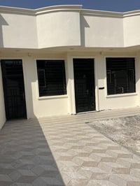 حي ذؤيب الأول • ٢٤٠م • للبيع
