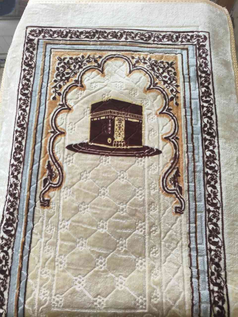 محلات زمزم والميقات لتجهيز الهدايا 🕋🎁🎁🎁
يوجد خدمة توصيل للمحافظات 
ويوجد خدمة توصيل داخل الخالدية 
للاستفسار 
***********
