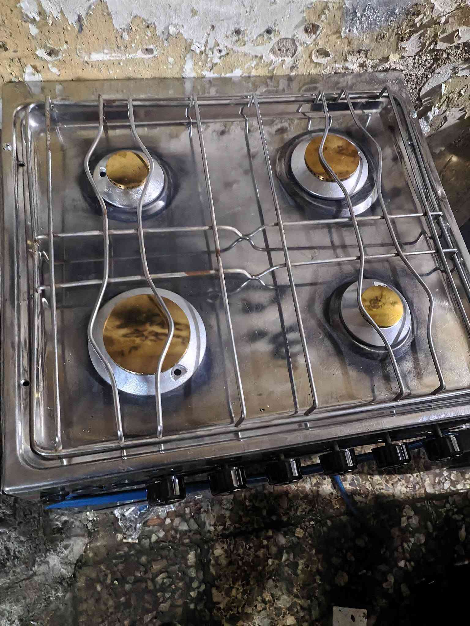 السلام عليكم
طباخات للبيع
يونفيرسل حجم صغير مصري كامل مكمل 
امبريال حجم صغير مصري كامل مكمل 
سعر الواحد 125
مع وصل ضمان صيانة لمدة شهرين
بغداد الشعب
***********
ورشة البركة
