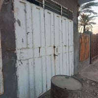 باب محل • للبيع