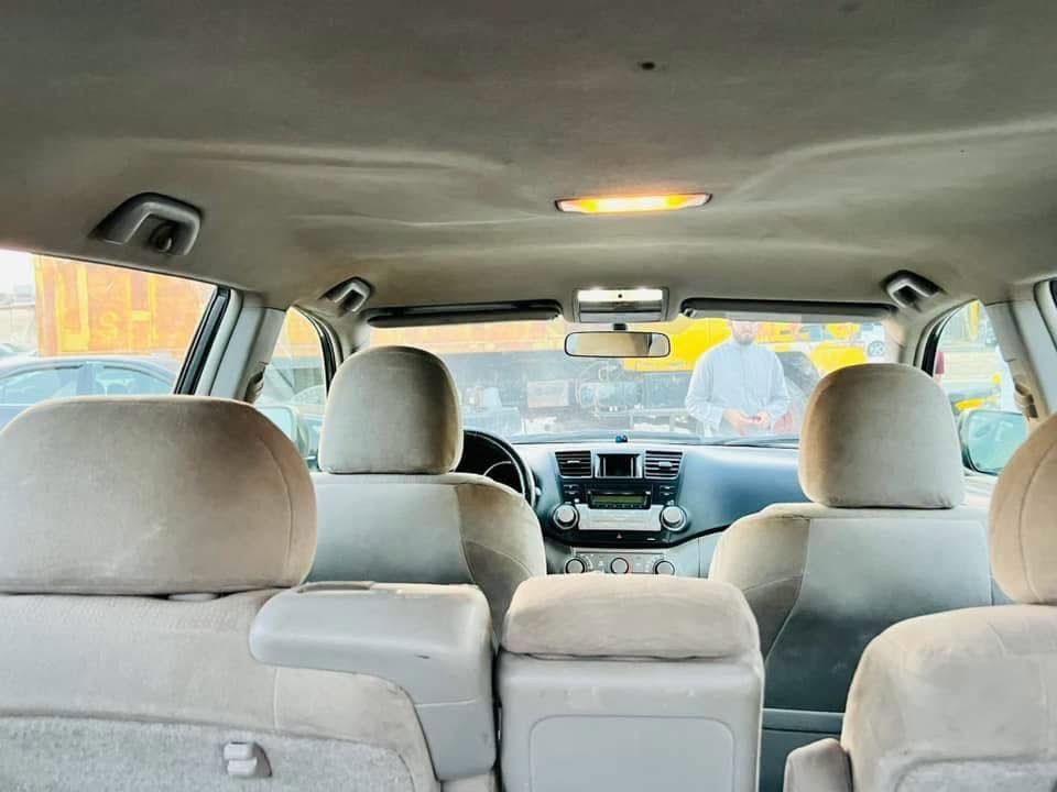 السلام عليكم ورحمة الله وبركاته 🌹
🚙 للبيع تويوتا هايلندر 2009

▪️ رقم أنبار
▪️ تحويل مباشر
▪️ دفع رباعي 4×4
▪️ محرك 6 سلندر 3600
▪️ حادثها بأمريكا: جاملغ ونص الباب عكس السايق
▪️ صبغ قمارة وبنيد، والكلير جراد شوي
▪️ المكينه والكير خير من الله
▪️ الصدر مسوي قبل كم يوم
▪️ مشط ستيرن جديد
▪️ السيارة جاهزة للفحص والتجربة

📞 للاستفسار والتواصل مع صاحب السيارة:
***********
