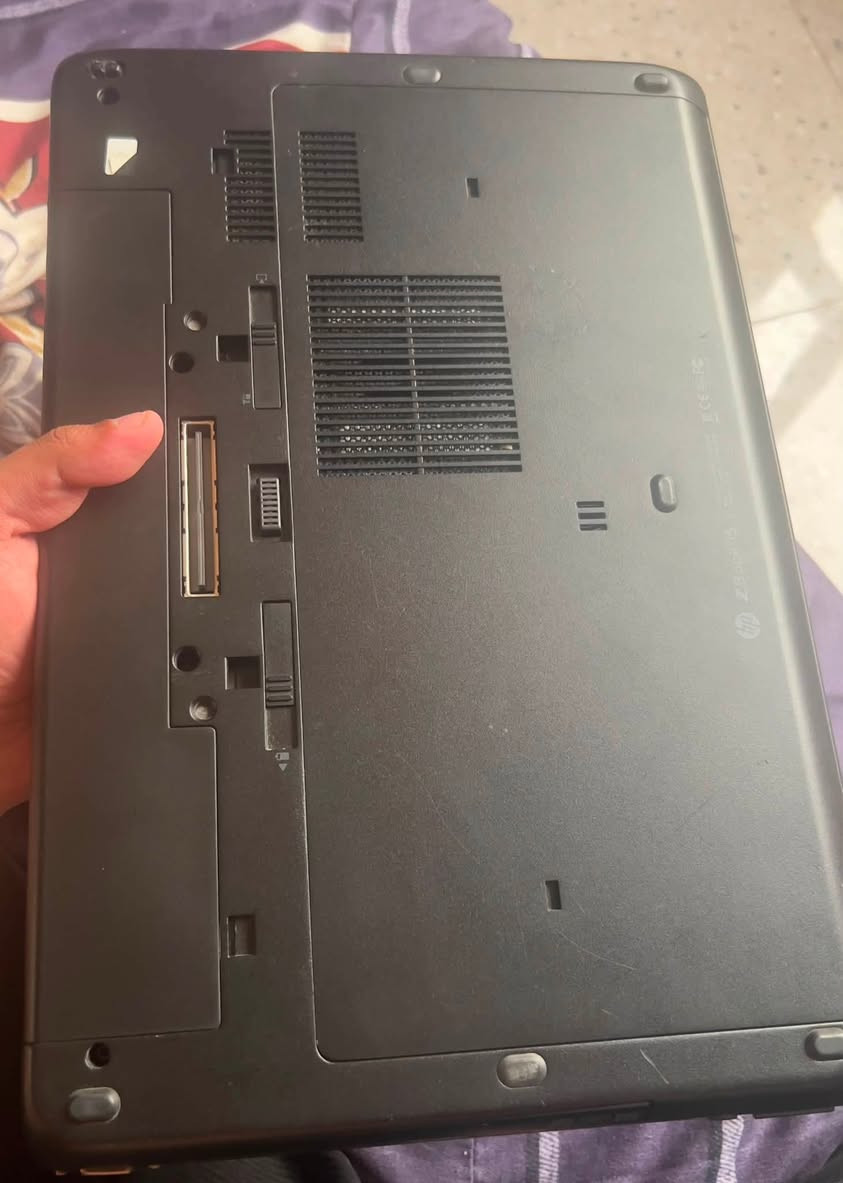 سلام عليكم للبيع لابتوب HP Zbook 15
المواصفات
IntelR core TM i7-4700MQ 2.40HZ
8كيكا DDR3 التخزين الداخلي
ذاكره ssd 256
كرت شاشه انفيديا Qu K1100M
استعمال جدا قليل فقط برامج هندسيه مثل اوتوكاد ورفيت وستاد برو وافتر افكت
ملحقات كامله الشاحن الاصلي+ماوس+حقيبه
السعر 300 وبيها مجال حك الجيه
بغداد الغزاليه
***********
