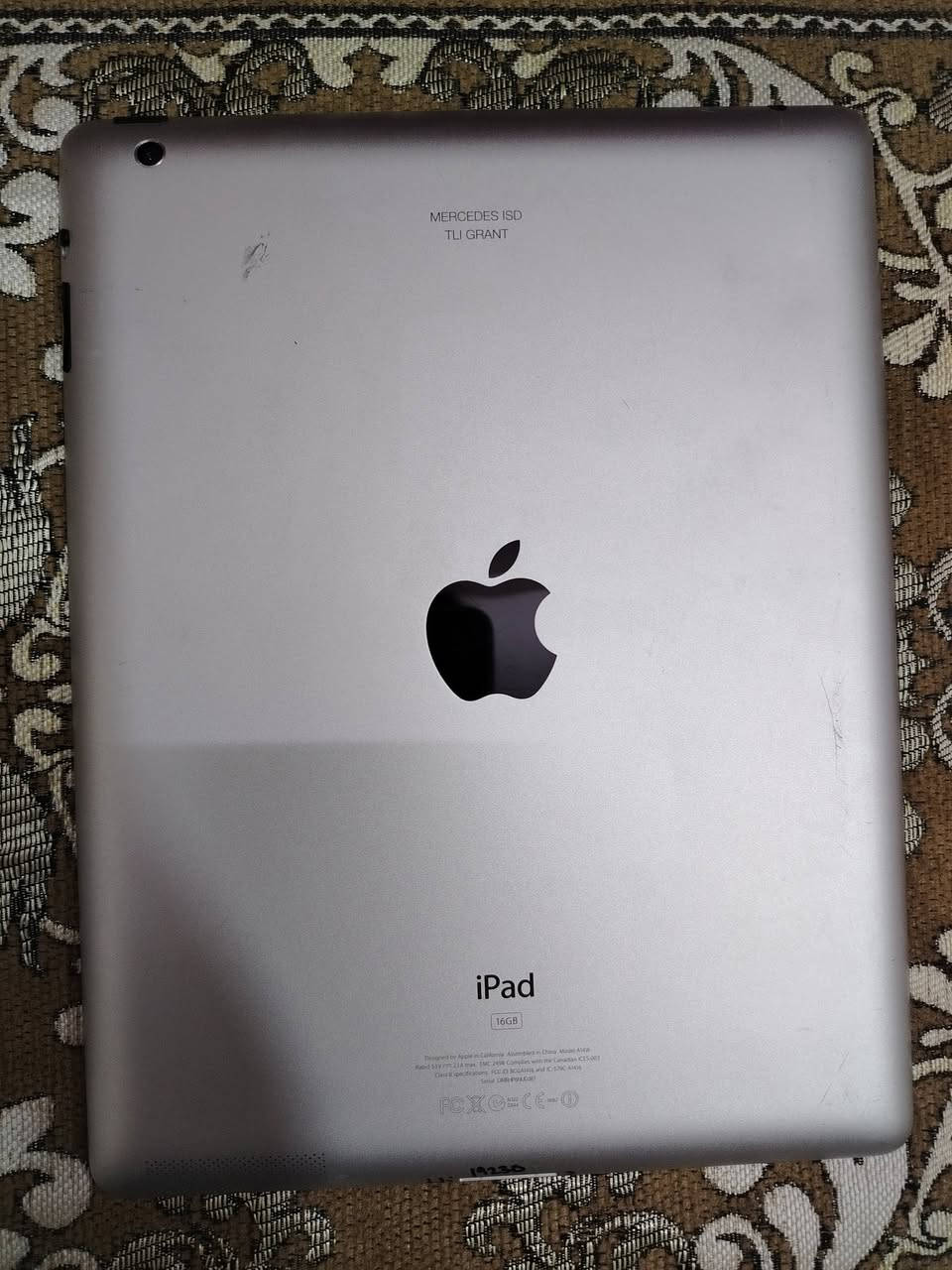 السلام عليكم ***********

ايباد ipad2 ذاكره 16 مكفول ومامفتوح 
سعر 60 الف وبي مجال
