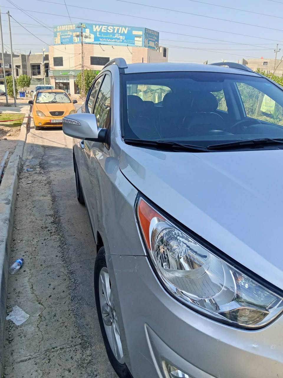 توسان 13 امريكي محرك دوش 2400 رقم بابل فقط بنيد اصلي مبدل بدون دواخل تبريد حداديه كله جديده محرك مفتوح شغل درجه اوله لاتصال *********** مكانه حله المركز السعر 115
