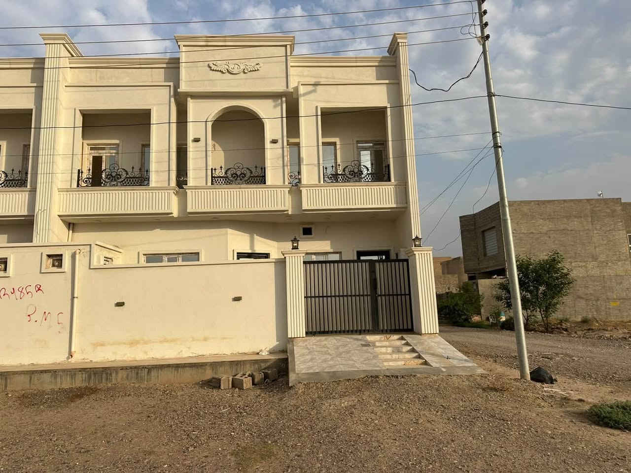 الديوم تكريت • ١٠٠م • ٣ غرف