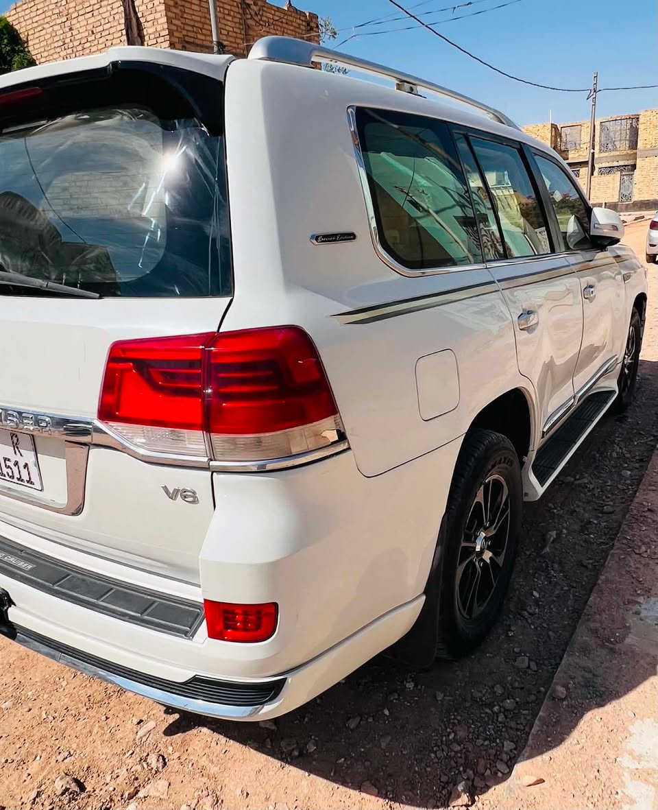 سلام عليكم
لاندكروز ١٣ محدثه ٢١
صبغ عام
معلومات اكثراتصال ***********
لبيع او مراوس
السعر ٢٥٠
