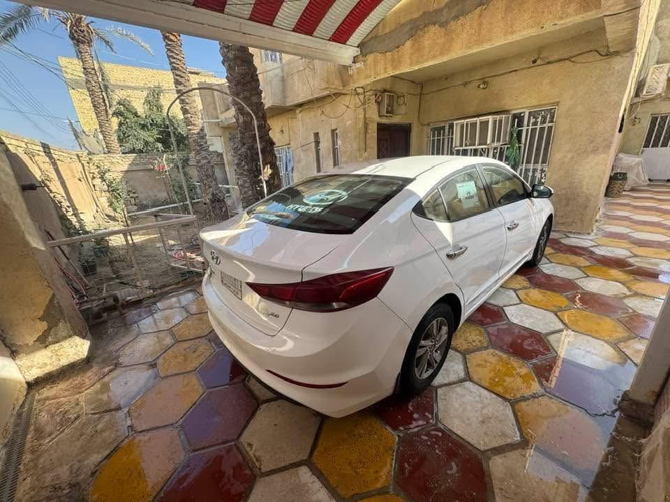 النترا وراد خليجي رقم ذي قار محرك ٢٠٠٠ السياره بيه جاملغ أماي وقليل بالبنيد مع صبغ في الدوسات كما موضح في كتاب الفحص السعر ١٢٠ وبيه مجال للأستفسار الأتصال عله الرقم *********** مكان السياره الشطره
