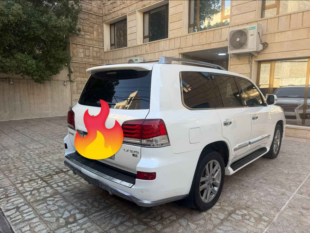 لكزز ٢٠١٢ 
مكفول رقم بغداد مميز اربع ارقام 
السعر٣٣٠
المكان بغداد 
للتواصل ***********
