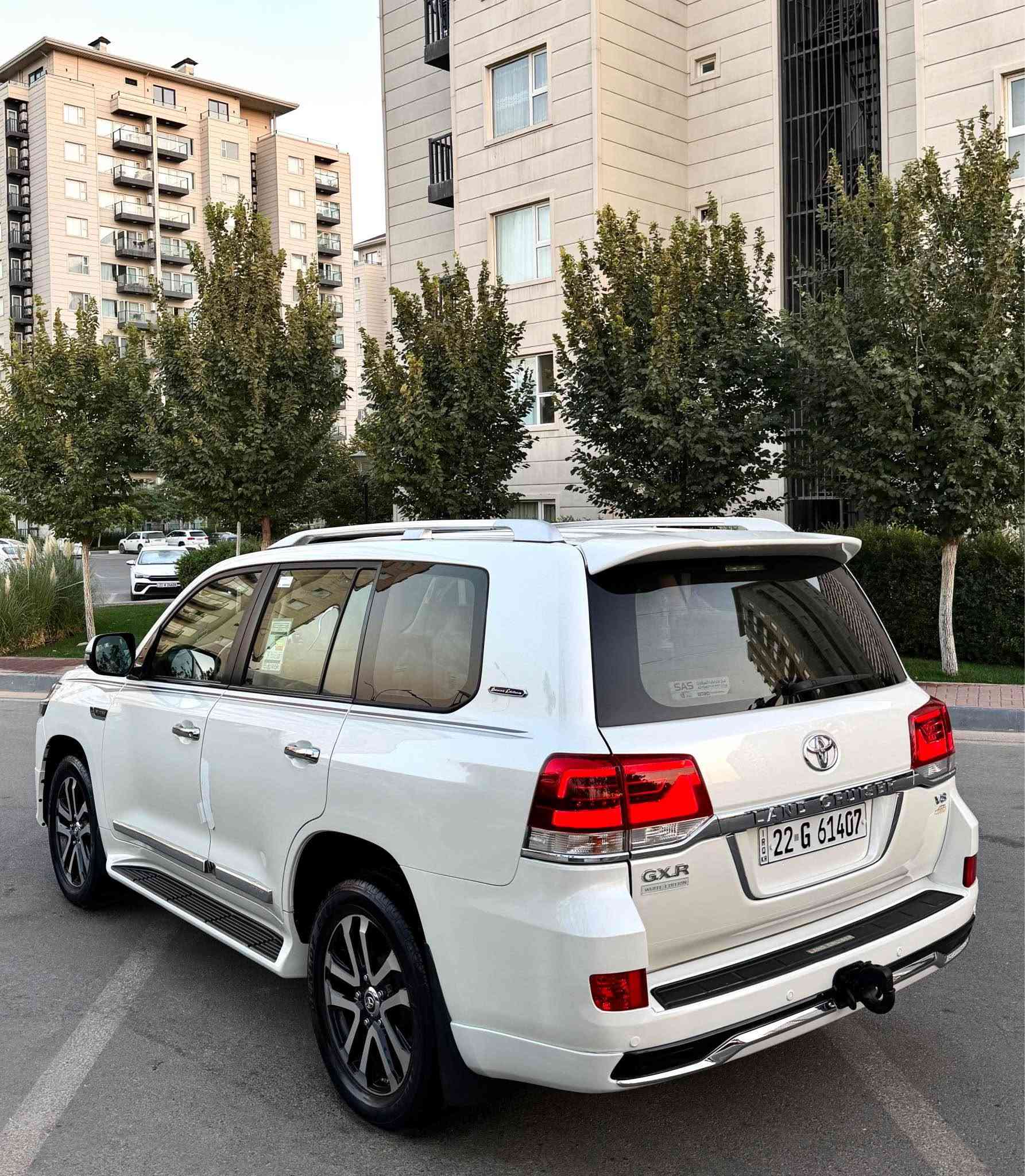 toyota land crusir _ 2017 _ 103km V8

اللَّهُمَّ صَلِّ عَلَى مُحَمَّدٍ وَعَلَى آل مُحَمَّدٍ

🔷ملاحظه
(سياره بص بيع بدون مراوس )
سعر(458$)💸
مكان / داخل سليمانيه 
سياره كامل غراضات موجوده (عرضيات موجود _  قماره ديڤيدي

🔷تويوتا لاند كروزر  (2017)بريم اصلي
مواصفات (GXR ) بريم اصلي
محرك  (V8) سلندر (4,600 )
سياره (٨) ايرباكات
سياره مواصفات(بريم) درجه أولا
 مكفولة كفالة عامة من الدعامية إلى الدعامية 
‏‎بدون بارد  ،بدون رصعات ،بدون حتى شخط
‏‎دعاميات هم بدون صبغ ،رمل مابي ،بقية كلها بشرت

🔷سياره داخل بيجي _ كوشنات جلد
سياره ماشيه (103) الف كيلو حقيقي بشرت  
‏‎محرك كير بشرط مامفتوح 
‏‎سيارة حيل نظيفة كلشي عل بلاد لوك
‏‎سنوية زنكة كلشي جديد مدفوع لـ2029
‏‎ السنوية بشرط تحويل و خرامة 
‏‎سيارة مابيـها دينار مصرف كامل من كل نواحي

(مواصفات)
بصمه + الانزلاق +كشن جلد+ كاميرا +ثلاجه + زينون+  كوشنات كهرباي + 5 كاميرا
+هواء مزدوج + نيظام ايكو سبورت +حساسيه الديك المؤخره مرايات 
+الفتحه + جارجر شحن بيلادي +🔷

🔷نظافه ١٠٠٪؜ كامل سيرڤس بدون نقص و مصرف 

🔷سياره مال بيت  أي نقص مابيها ٤ إيطارات جديده 

🔷نفسي يوم / تحويل مباشر حول
مكان /داخل سليمانيه 
سعر /(458$) ورقه 
رقم/*********** السليمانية, العراق
