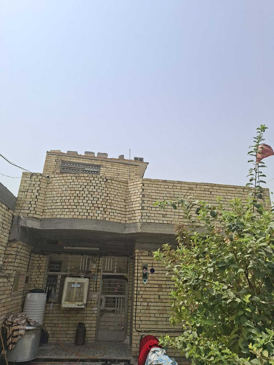 بيت البيع العنوان بغداد الشعب غرب مستشفى الزهرء الاهلي خدمات كامله تبليط مجاري الاستفسار***********

