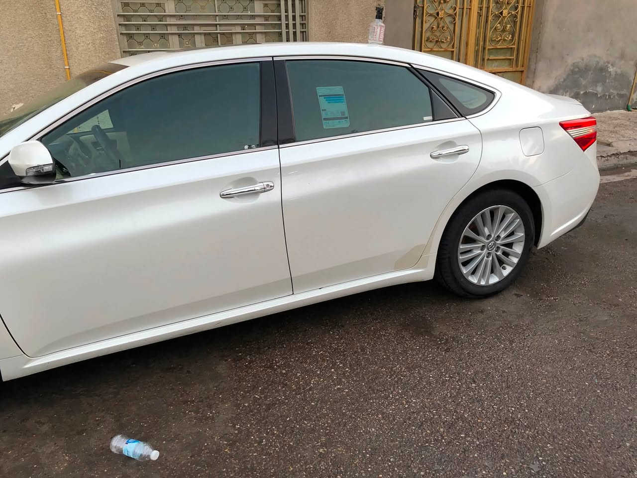 افلون 2013
ماشيه 230
محرك 3500
رقم بغداد دولي 
سعر شده 80
رقم الهاتف ***********
