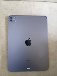 ايباد ١١ برو M1 • ٢٥٦ • قفل