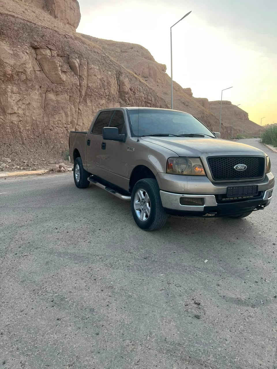 🔷 فورت للبيع 🔷

فورت أمريكي أف 150  
موديل 2005 
السياره ادوات بدون كص       مال مزاد اوراقها ضايعه 
كير محرك ( ففتي ) 
اطارت نظيفه
صدر نظيف 
سياره جاهزه 
🔷
السعر المطلوب 48 $ 
بيها مجال بسيط للشراي 
يرهم مراوس باي سياره 
حسب القناعه 
العنوان بيجي   

التواصل على الرقم ***********

