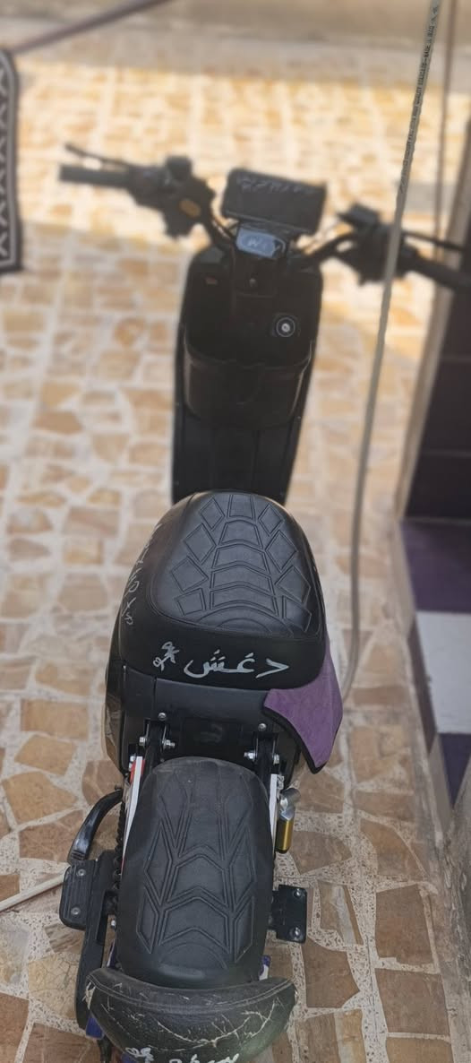 للبيع R9 فول مواصفات الماطور وبي 4 سرع ويمشيك 40له50 كيلو متر خمس بطاريات 4 مبدل جديد وسعر 425 وبي مجال بسيط وتواصل على هاذه الرقم *********** عنواني موصل حي السماح

