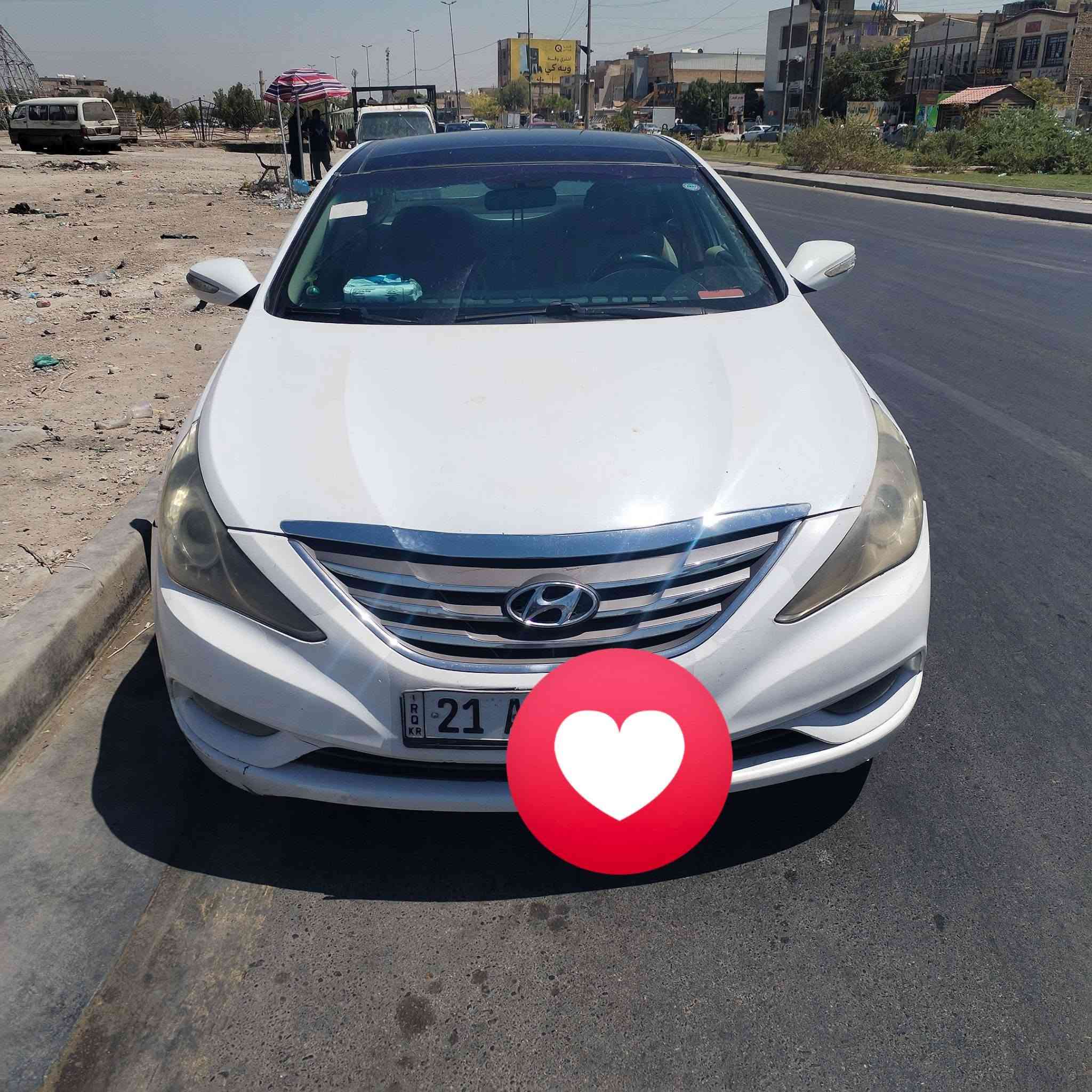 سوناتامظلع ٢٠٠١١ خليجي مكينه ٢٤٠٠ دوش رقم سليمانيه بسمي شرط تحويل تبريل شغال حادثه قبق الجنطه وجاملغ الخلفي عكس السايق ونصف جاملغ امامي وبيه مكانات بارد قماره بني روما شاشه ارضيه جلد المكان بغداد لسعر 100 وبيه مجال ***********
