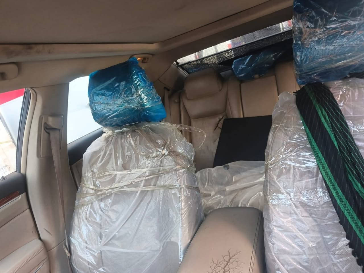 سلام عليكم ورحمه أوباما 12فول مواصفات للخير بلاتينيوم خليجي ادوات بيها كصه جنطه موجوده بالبصره سعرها 45 بيها مجال وهذا رقمي ***********
