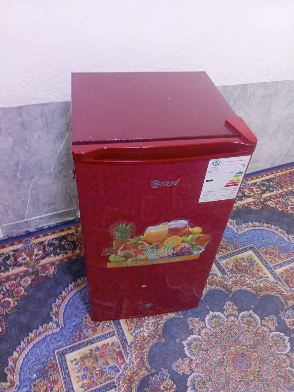 ثلاجه للبيع شغاله شرط الشغل سعر 75 وبيها مجال العنوان بصره حيانيه دور الشرطه***********

