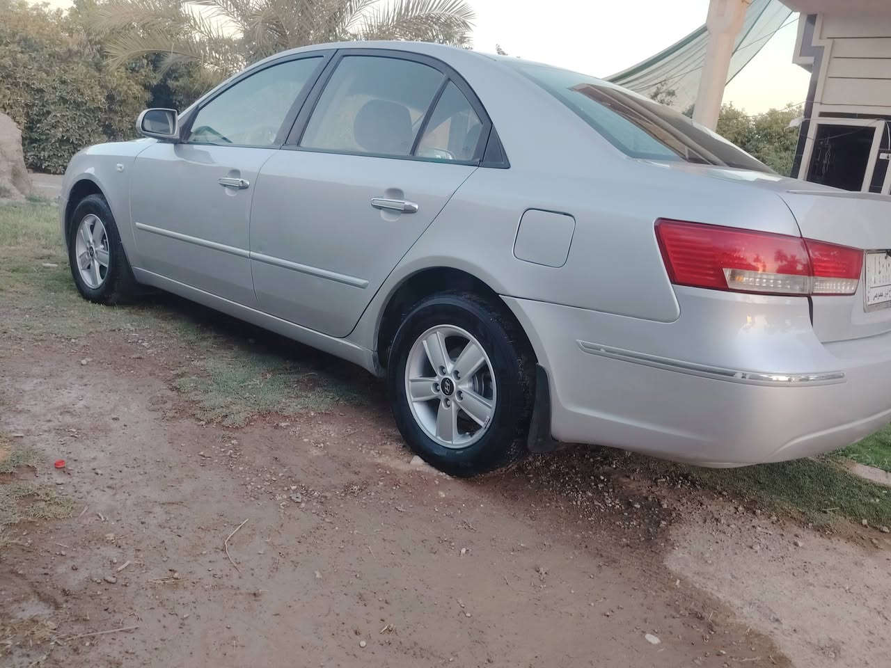 سلام عليكم للبيع سوناتا سعر 105وبيه مجال للطيبين   رقم صلاح الدين مديل 11 وارد أمريكي
محرك 2000
محرك وكير تبريد حداديه وكلشي جاهزه وجديد بيه صبغ ثلاث 
قطع بدون حادث بسبب الجراد رقم الهاتف ***********
