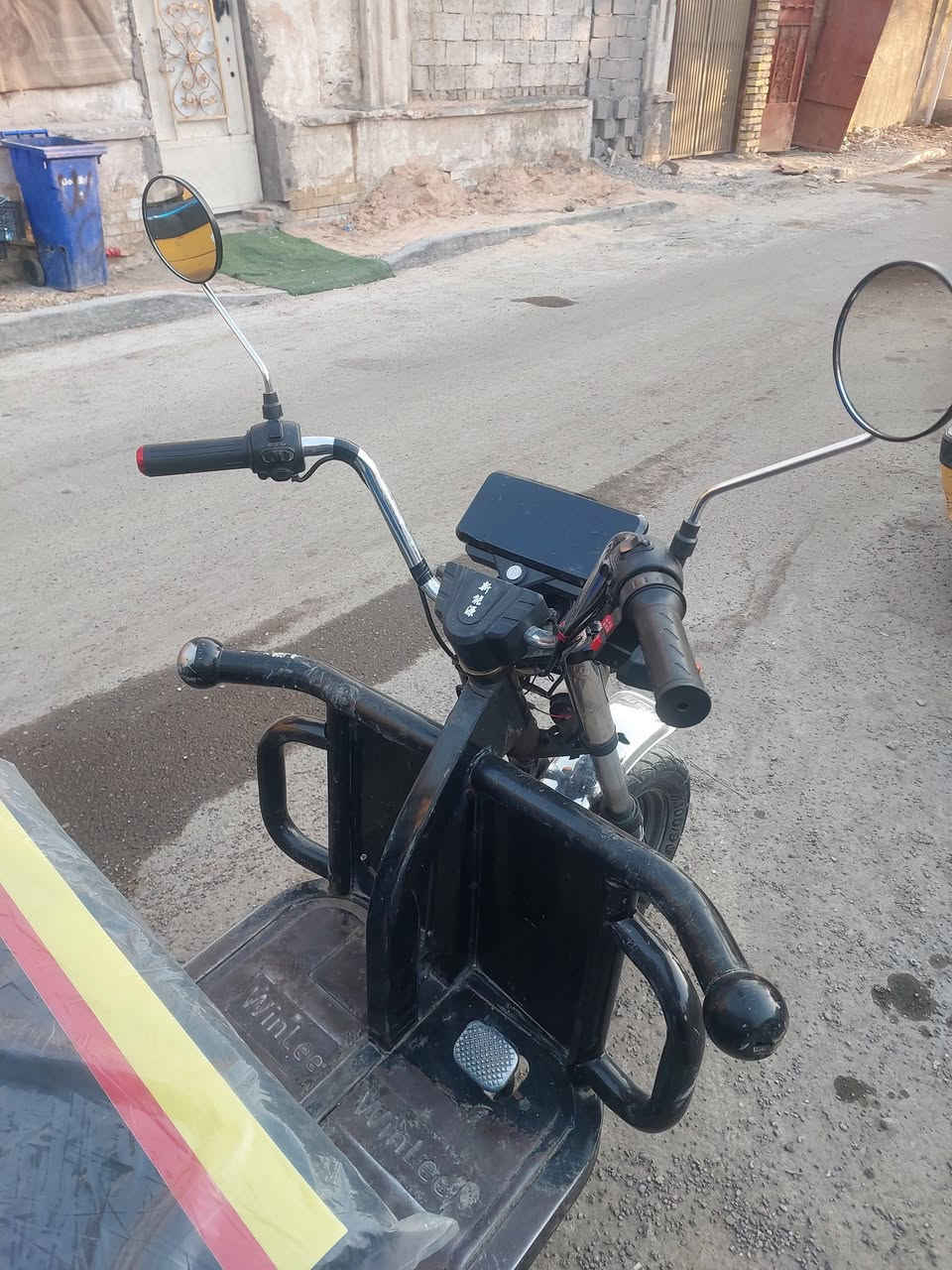 البيع الحجم الكبير مابيه اي نقص جاهزه بطاريات جدد  سعر مليون و 100 بيه مجال شي بصيط سكن بغداد متواجد خاص او هاذه رقمي تحياتي ***********
