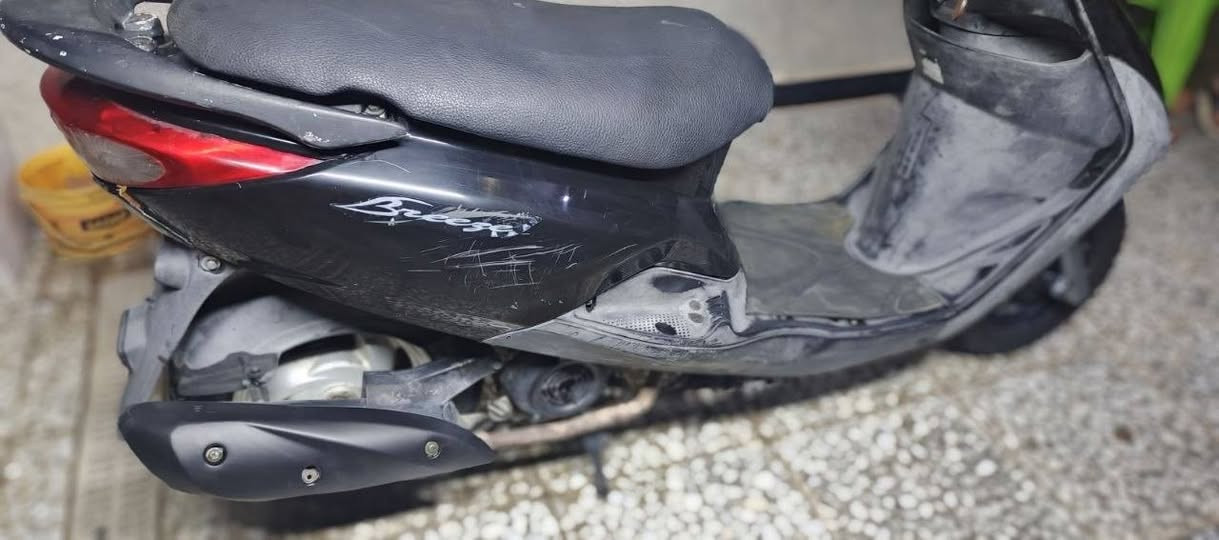 السلام عليكم دراجه بريز كفاله جديده ما نقصهه شي ترايك وين ما تريد كل نقص ما بيهه سعرهه 650بيهه مجال قليل  مكاني بغداد العبيدي متواجد بس اتصال ***********

