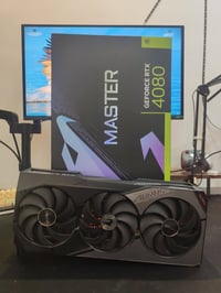#كروت شاشه الاول  RTX 4080 Aorus master اكبر كرت 4080 الراديتر مالته م...