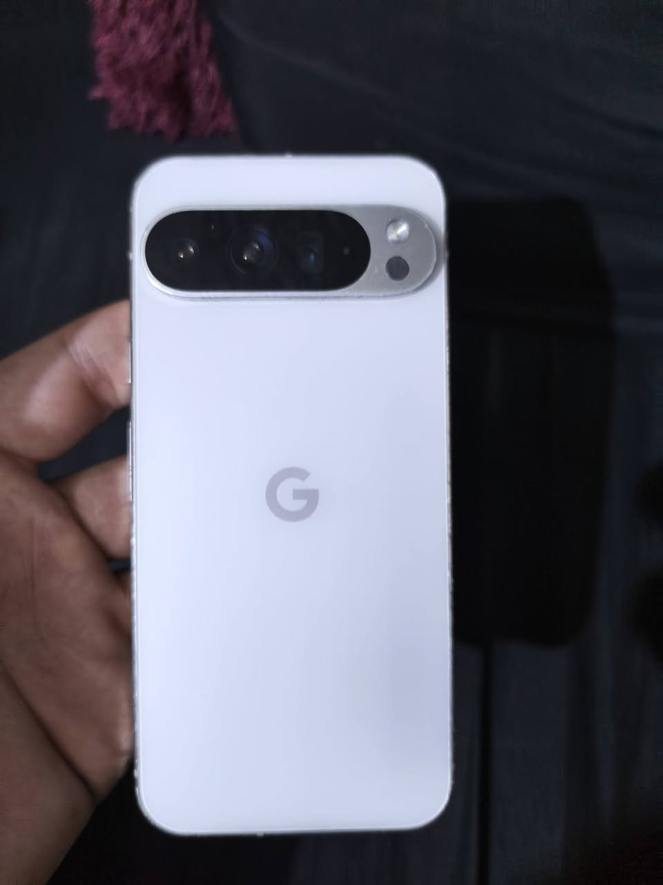 Pixel 9 Pro • ٢٥٦ جيجا • الشاشة بيها خطين