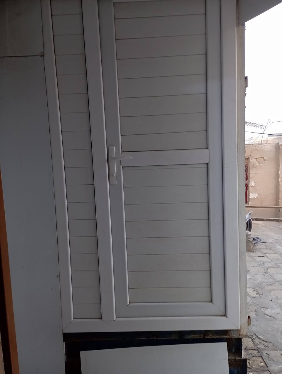 تواليت وحمام متنقل للبيع
***********
