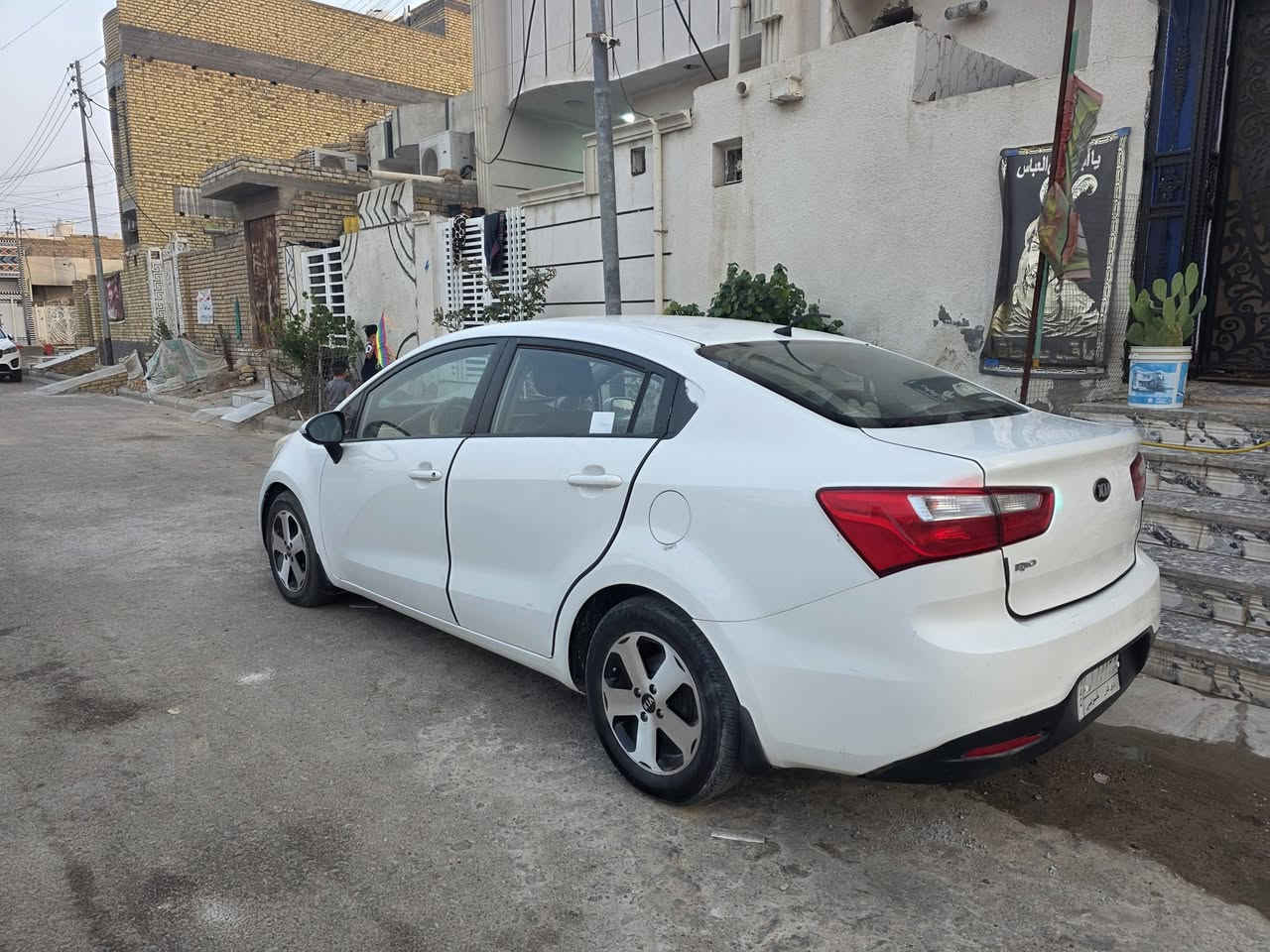 كيا ريو موديل ١٣ بيه حادث قطعتين مكان سياره العماره 
سعر٧٥
رقم ***********
