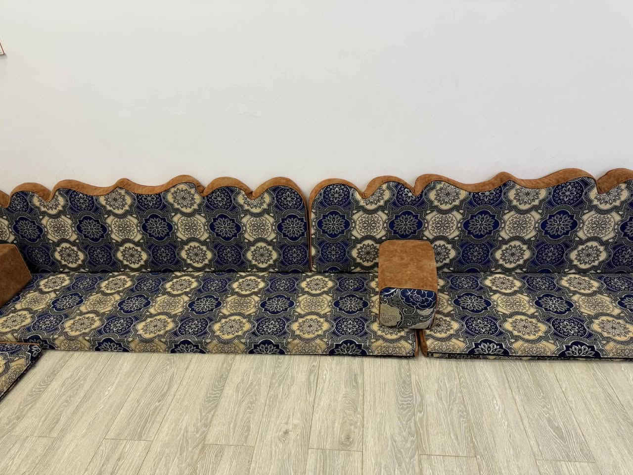 جلسه عربيه • ١٤م • تكيات