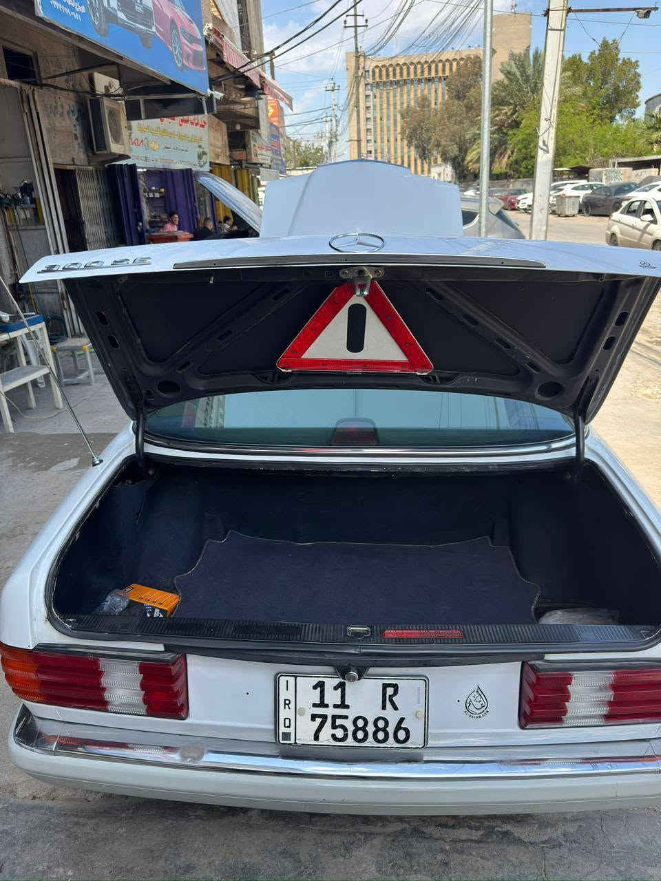 السلام عليكم سياره مارسدس راسي موديل87
باب قصير برده ستلايت كهربايه  + كشنات كهربايه اربعه جام كهرباء   تبريد أصلي 300مكينه صليه بلاديه سعر120 تواصل عله رقم ***********

