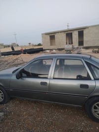 فيكترا • ١٩٩٠ • محرك ٢٠٠٠