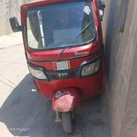 شباب تكتك البيع موديل 18شهر9نضيفه سعر 2وبيه مجال مكان بغداد الدوره‏‪07...