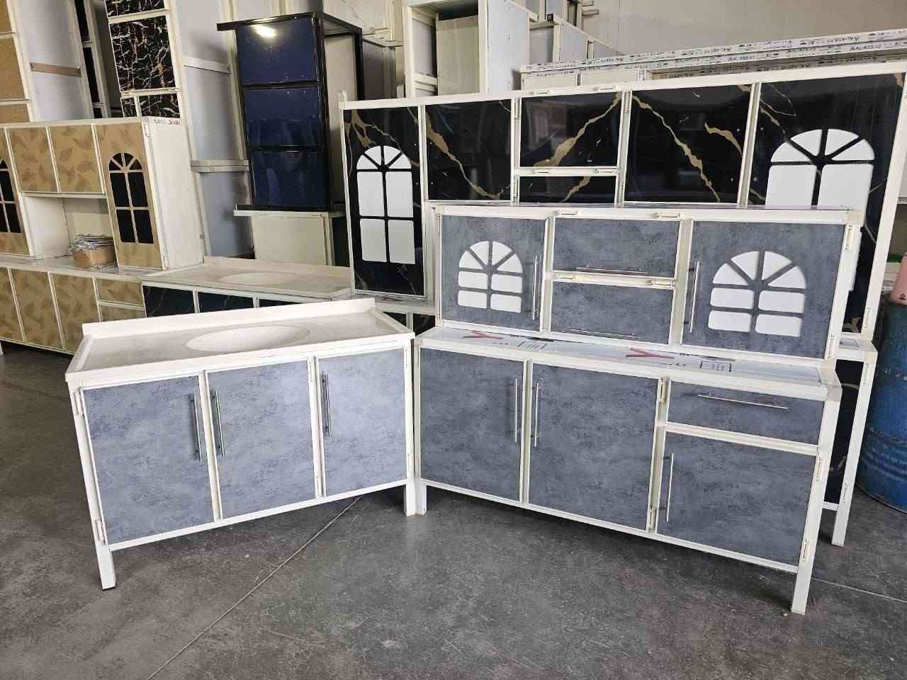 ***********
230 بدلا من 245 ثلاث قطع كاونتر وملحق متر ونص وسنك مرمر متر و20  عروض لفترة محدودة
