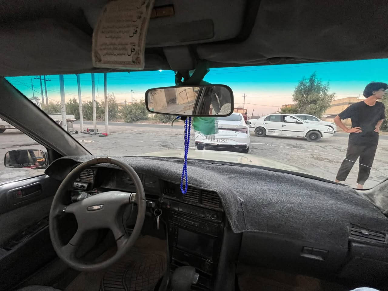 سلام عليكم
سيارة مارك موديل 95 للبيع 
عنواني كربلاء طويريج 
للاستفسار عن السعر 
الاتصال على هذه الرقم ***********
