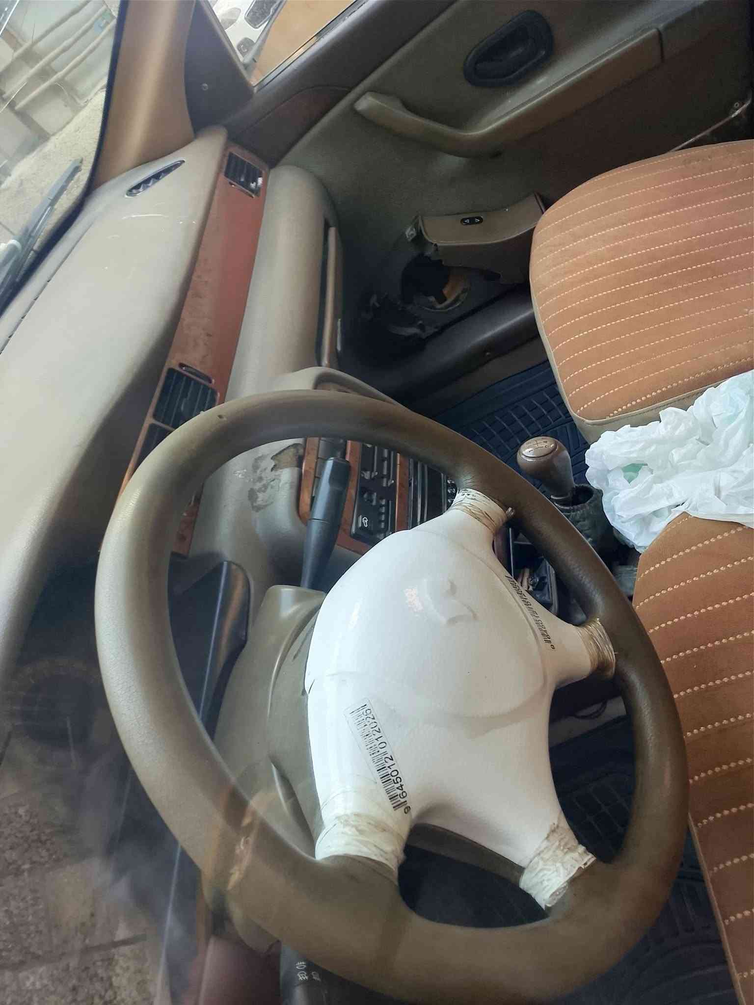 سلام عليكم سمند موديل ١١مكينه بيه بدايه وسياره حلوه تبريد ثلج باتري  جديد  صدره حلو تايرت حلوه مكاني بغداد وشرط تحويل *********** سعره ٢١
