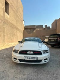 موستنك 6 3700 للبيع موديل 2011 محدث 2014  المكينة مكفولة  الاكسل جديد ...