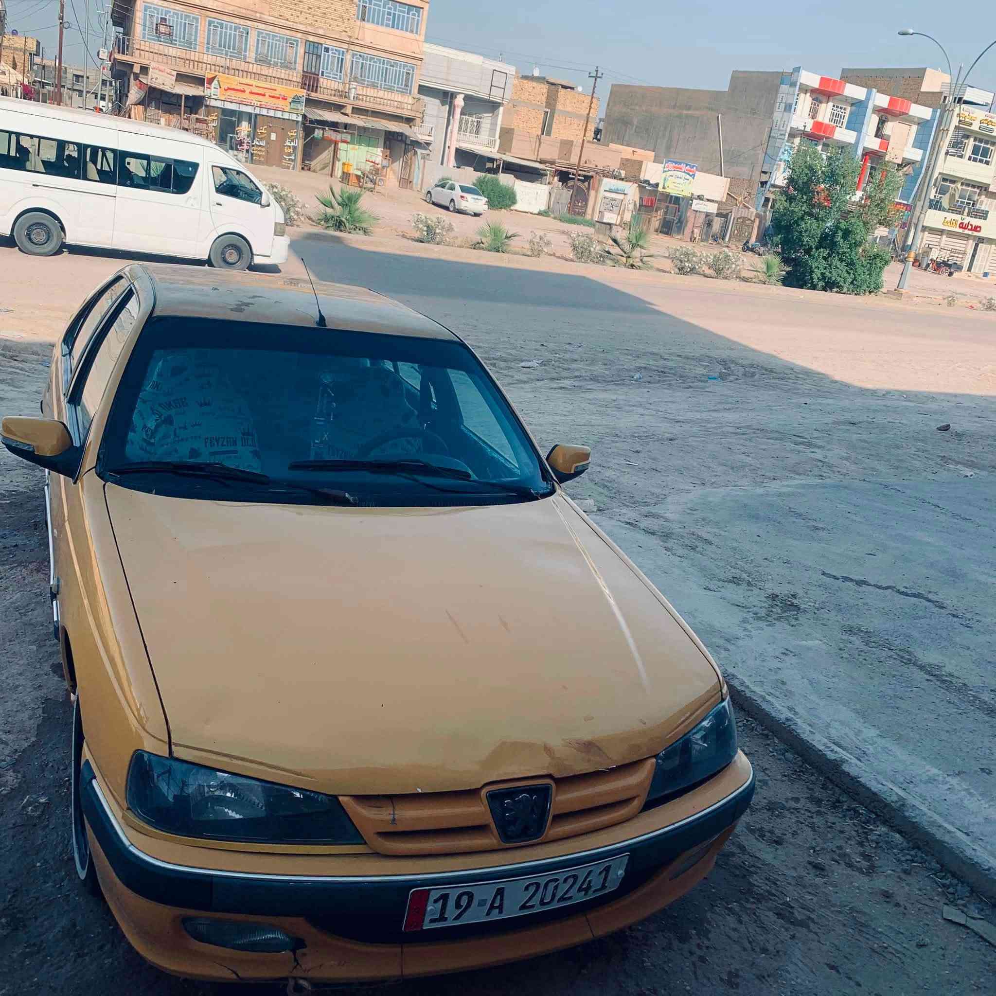 السلام عليكم بيجو بارص موديل ٢٠١٢ سياره رقم انكليزي بسمي جاهزه من كولشي تبريد ويا سويج ميكنه خير من الله العنوان حله شارع 80 قرب مستشفى المستقبل  سعر ٢٣ وبيه مجال  الهاتف ***********
