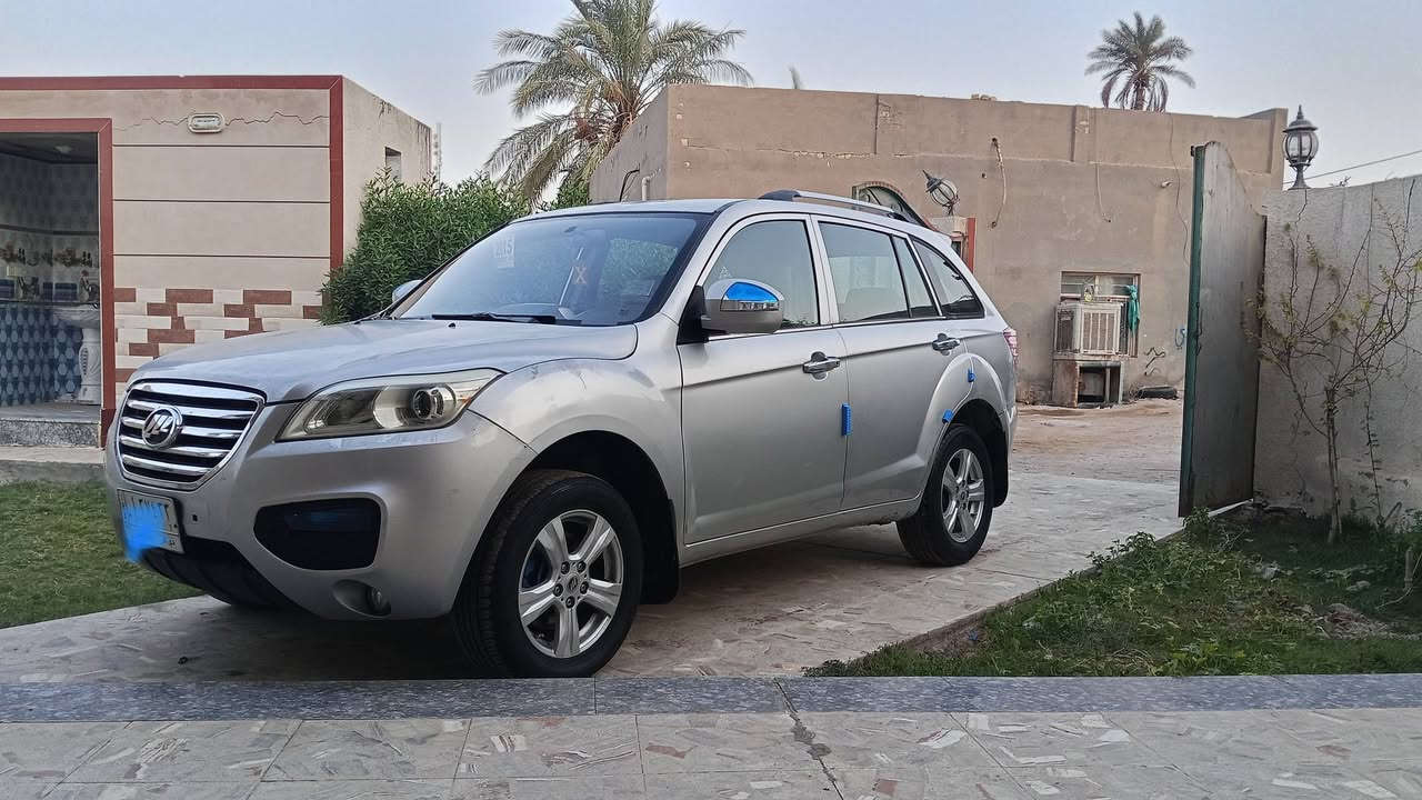 السلام عليكم
للبيع ليفان X60 كير عادي موديل 15 باسمي مداور ثاني يوم محرك بلادي 1800 vvt
مكفولة من الضربة ماعدا الي موضح بالصورة ( شخط بالباب الخلفي) 
مكان السيارة السماوة  
السعر 60 ورقة وبيها مجال بسيط للطيبين للاستفسار ***********
