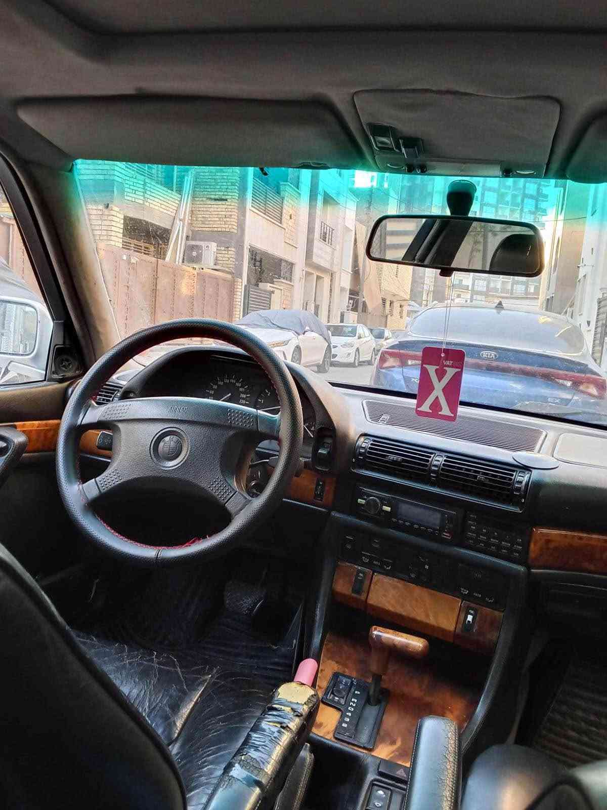 بي إم دبليو 730 • محرك 3.5 • جلد اصلي