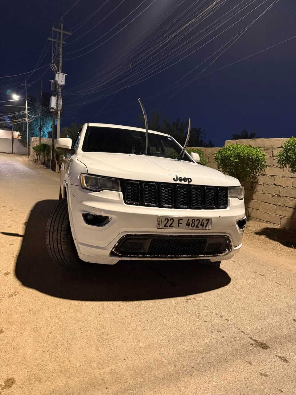 جيب كراند شيروكي موديل ٢٠١٧ سيارت وارد أمريكي بيهه صبغ حزام  للبيع السعر ١٦٥ ورقه وبيها مجال 
الأستفسار اتصال ع رقمي 
*********** البصرة, العراق
