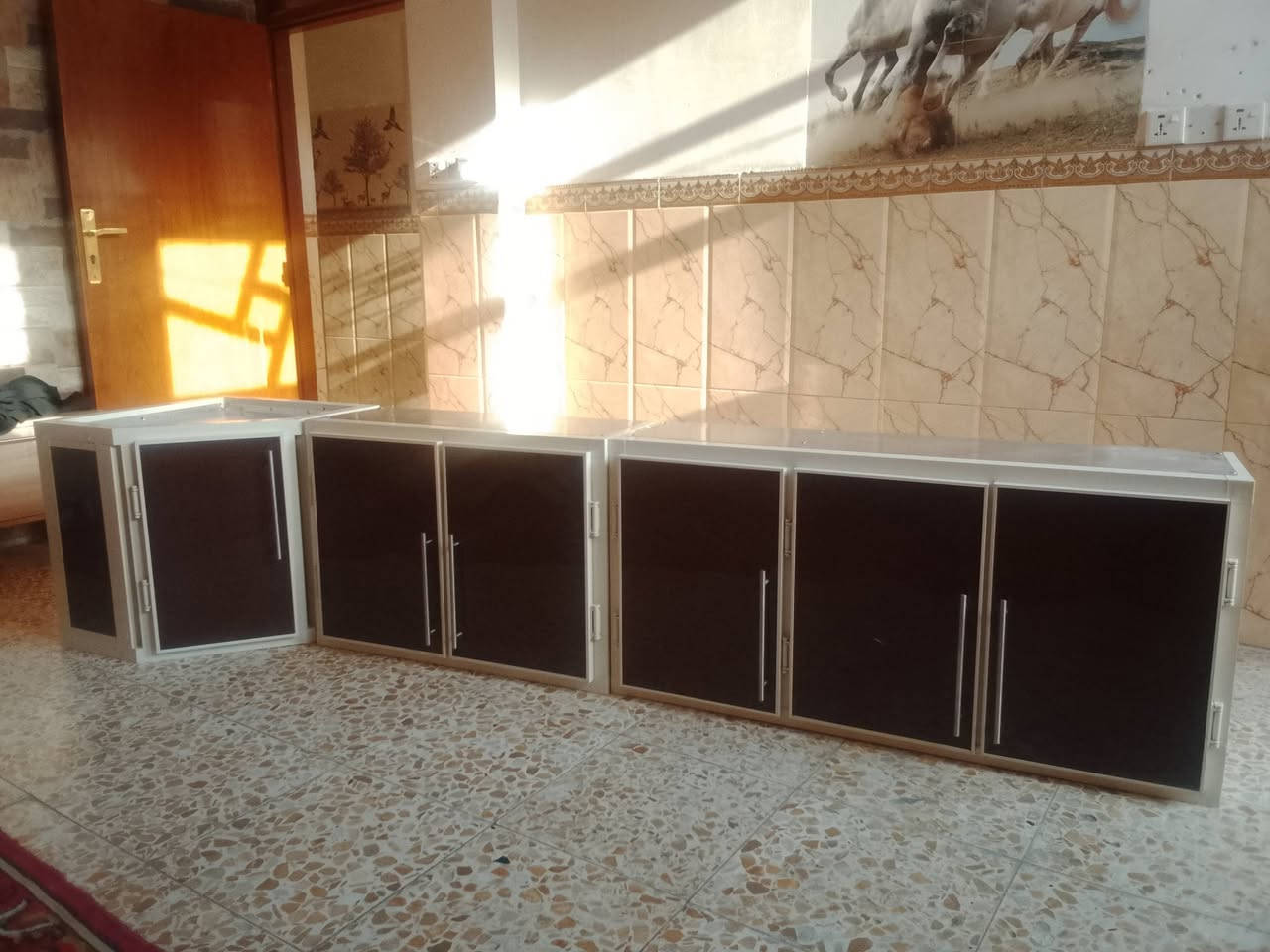 كاونتر المنيوم جديد ما مستعمل ب325 وبي مجال مكاني بغداد 
للتواصل ***********
