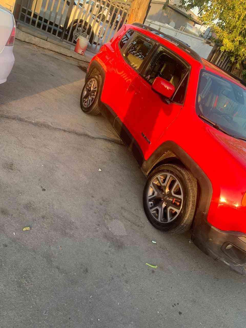 مساءالخير جيب رينجيد موديل ٢٠١٧ لون أحمر سياره خير من الله محرك ٢٤٠٠ لاصرف لابخار محرك وكير بشرط ماشيه ١٠٦ مايل رقم أربيل بسمي تريد وكله تريد تحويل بيه جاملغ وبنيد صبغ بشرط شاصي لغد كفاله من الضربه صور الحادث وسونار مرفقه مكاني بسليمانية سعر البيع ٨٥ ورقه وبيه مجال كلش بصيط ***********

