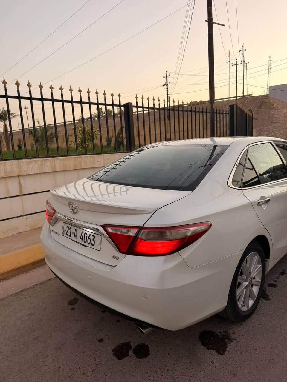 كامري خليجي 2016
بيها بنيد مصبوغ بدون دواخل فقط صبغ 
مع بارد بالباب الامامي الايمن مثل ما موضح بالصور بعد ما مصلح
ماشيه 155 وقابل للزياده 
السعر 160 وبيها مجال حق الجيه 
العنوان صلاح الدين قضاء بلد 
ومجفته على ايدي
                               للاستفسار ***********
