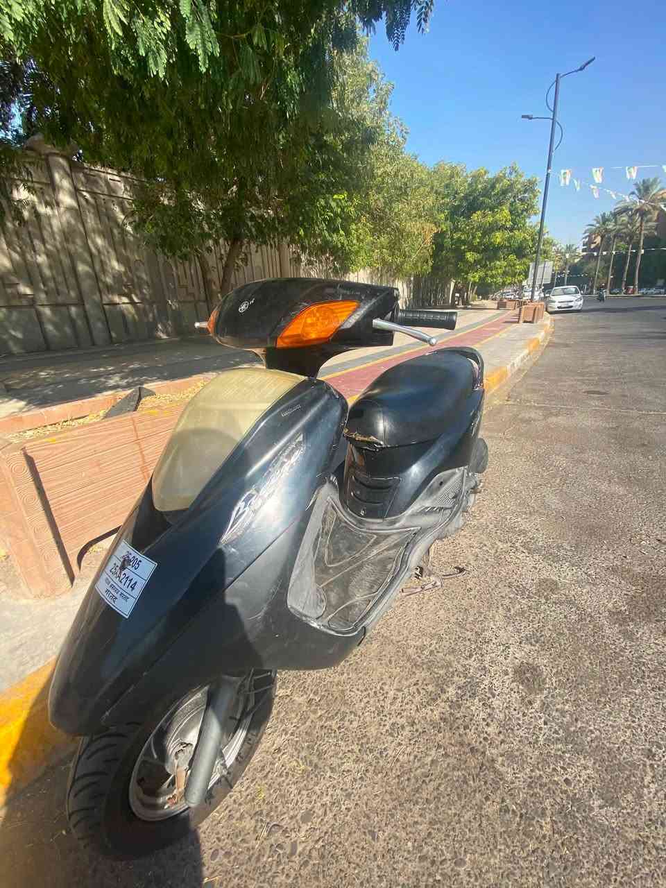 سلام عليكم
بريز لايت جوه سرعة ١٤٠ 
 كفرات بلادي مختمه دراجه كامله نقصها فقط كهربائيات 
السعر ٥٥٠ ومكاني بغداد الحرية
للأستفسار رقمي ***********
