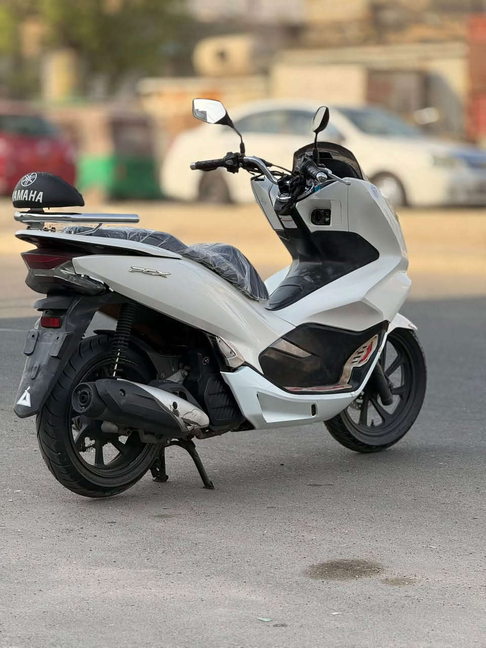 دراجة pcx للبيع دراجة بلادية وجديدة خير من الله كلة شغال سلف كهربائيات اشاير لايت كلة شغال تخم تايرات جدد دهن مكينة (150c)..  جيل الثالث حساس ستان حساس ازدحام جيب فيتر وفحص عنوان مدينة الصدر للاستفسار الاتصال ع رقم(***********).. ✌️😊
