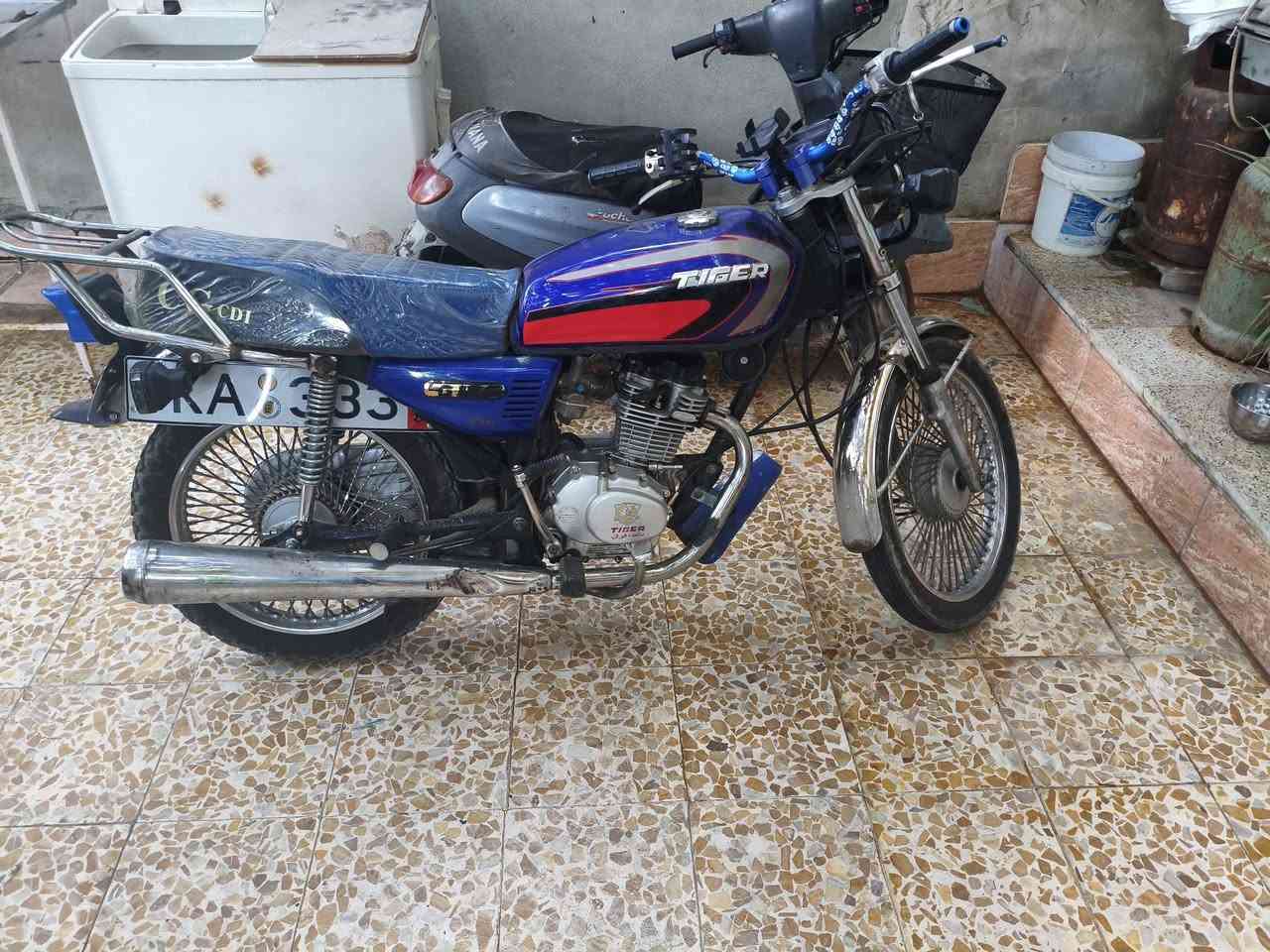 مطور يراني البيع 20 سعر 500الف بي مجال شي قليل  كهربائية شغال ***********
