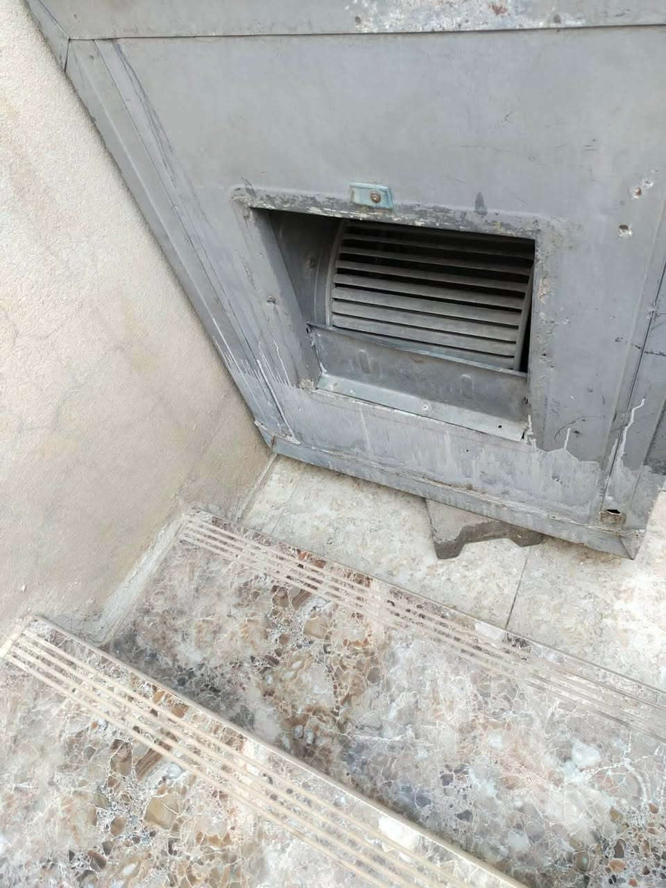 مبرده 4 نص ماطور انگليزي اصلي شرط شغل للبيع 
مكاني كركوك 
***********
