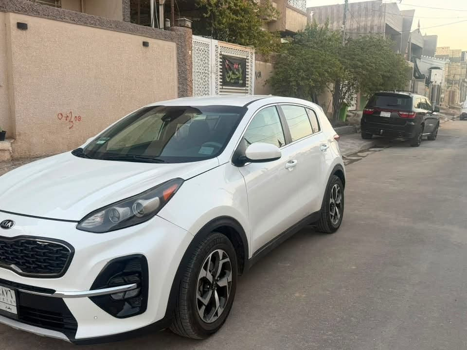 سلام عليكم سبورتج للبيع موديل 2022 وراد امريكي رقم بغداد بسمي محرك 2500 حادث سياره جاملغ مبدل نفس اللون بدون صبغ سياره  بدون أرباك ماشيا 74 الف رقم بغداد بسمي صور الحادث و سونار بل منشور مكان سياره بل حله سعره 165 وأبيها مجال 
***********
